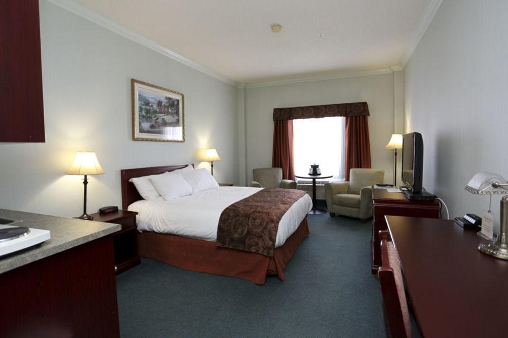 The Bridgeport Inn Fort Mcmurray Ngoại thất bức ảnh
