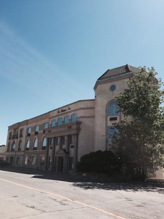 The Bridgeport Inn Fort Mcmurray Ngoại thất bức ảnh