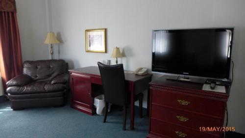 The Bridgeport Inn Fort Mcmurray Ngoại thất bức ảnh